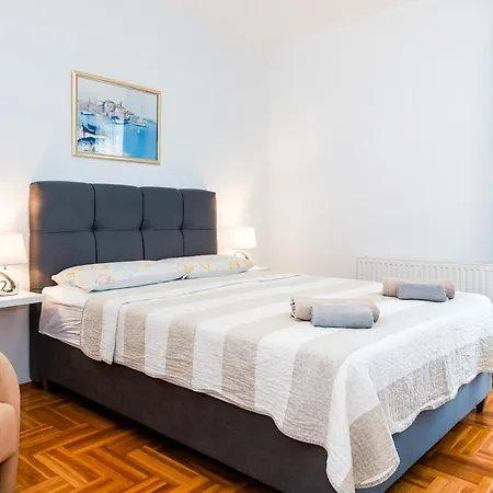 Apartment Plavi Biser *