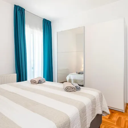 Plavi Biser アパート シベニク