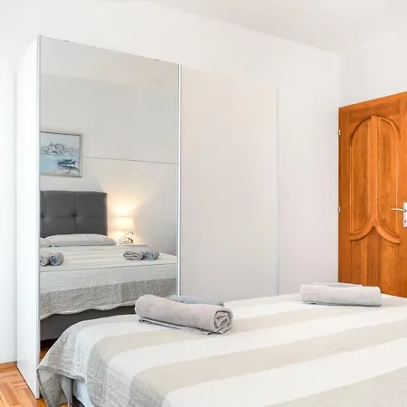 Plavi Biser Apartment