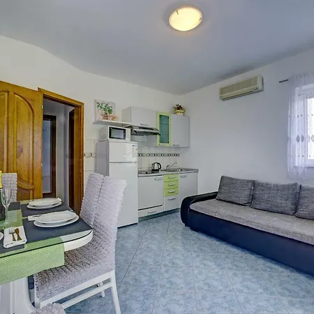 Plavi Biser アパート *